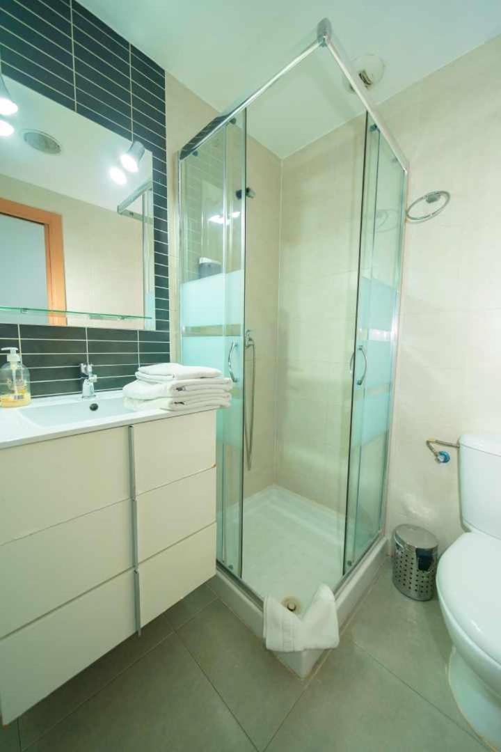 Apartamentos Doctor Clara Castellón de la Plana Rom bilde